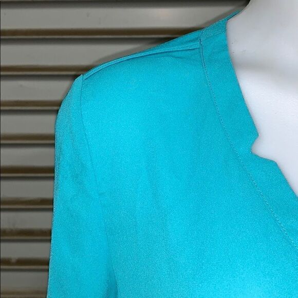 Metaphor teal/blue top size Large - Picture 5 of 7